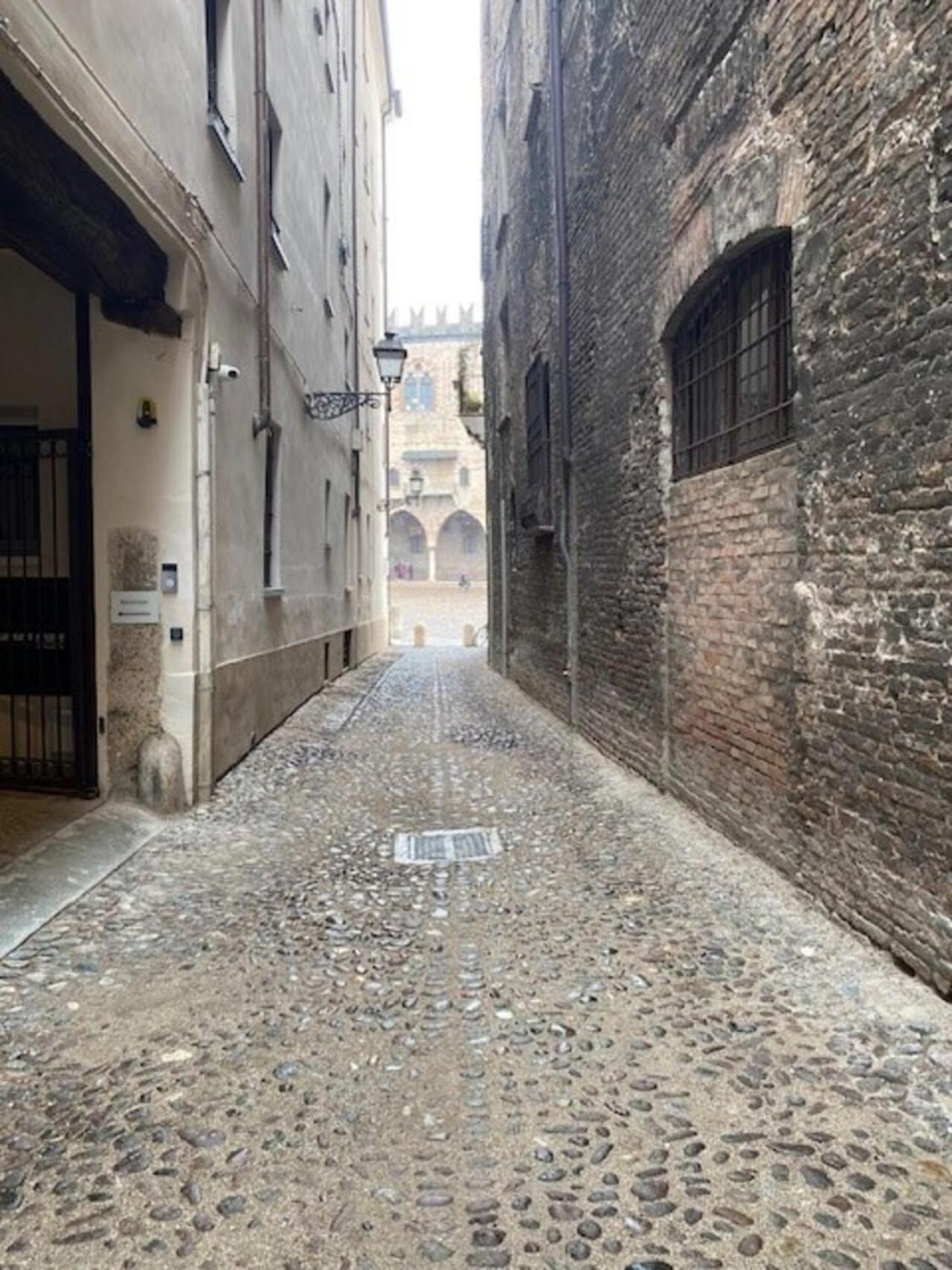 Ca Uberti Home Boutique Mantova Exterior photo